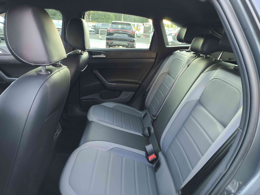 volkswagen nivus 1.0 200 tsi total flex highline automatico 4p 2024