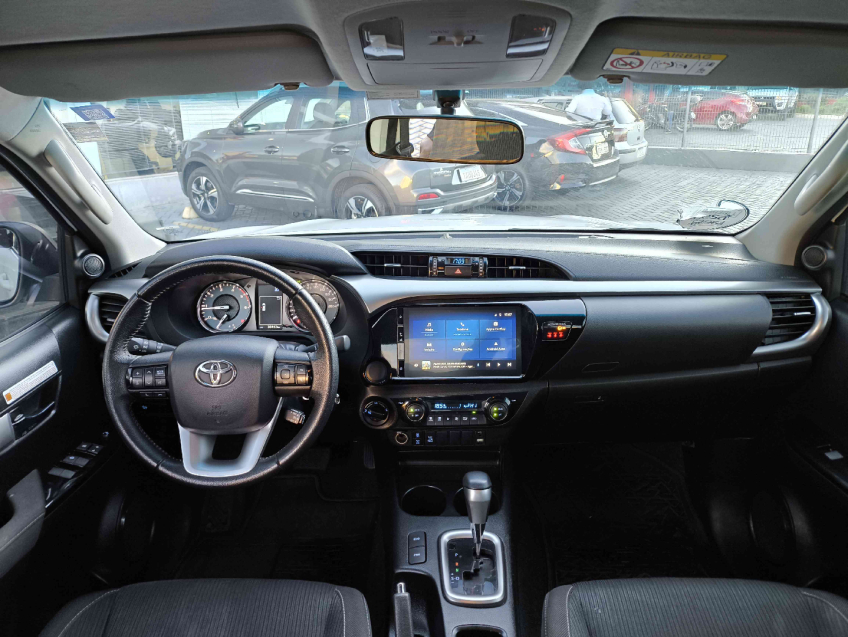 toyota hilux 2.8 d-4d turbo diesel cd sr 4x4 automatico 4p 2024