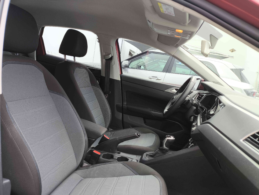 volkswagen nivus 1.0 200 tsi total flex comfortline automatico 4p 2024
