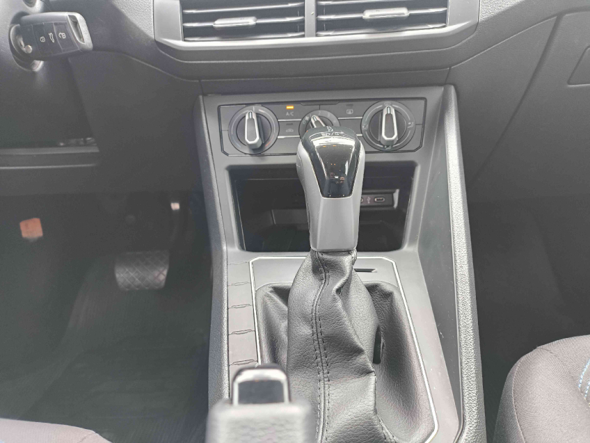 volkswagen nivus 1.0 200 tsi total flex comfortline automatico 4p 2024