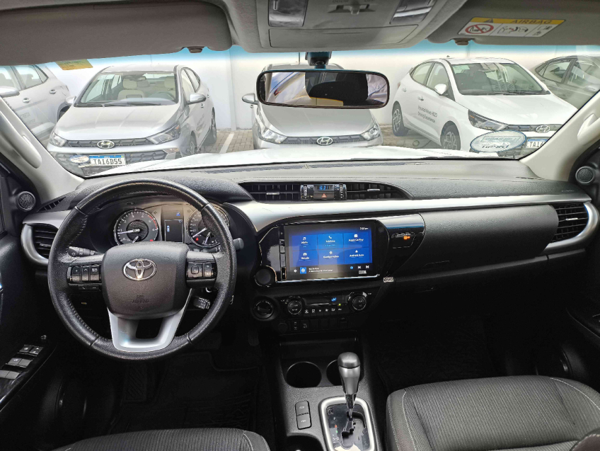 toyota hilux 2.8 d-4d turbo diesel cd sr 4x4 automatico 4p 2024
