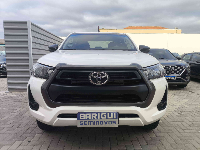 toyota hilux 2.8 d-4d turbo diesel cd sr 4x4 automatico 4p 2024