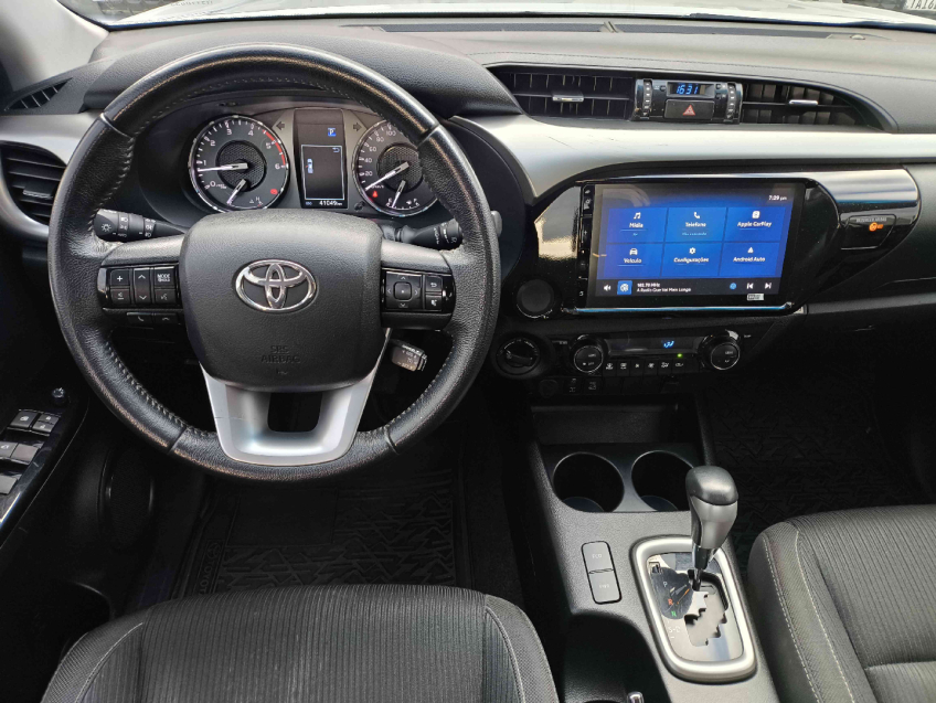 toyota hilux 2.8 d-4d turbo diesel cd sr 4x4 automatico 4p 2024