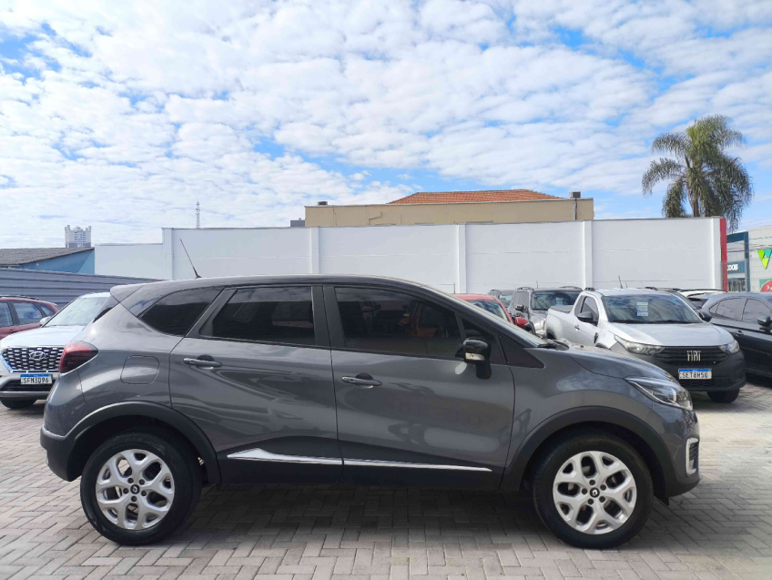 renault captur 1.6 16v sce flex zen x-tronic 4p automatico 2018