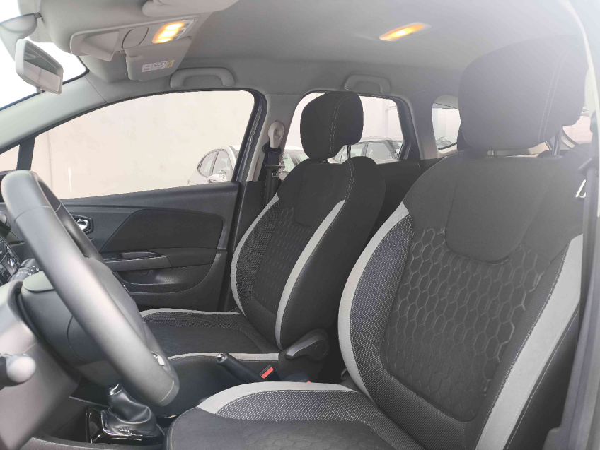 renault captur 1.6 16v sce flex zen x-tronic 4p automatico 2018