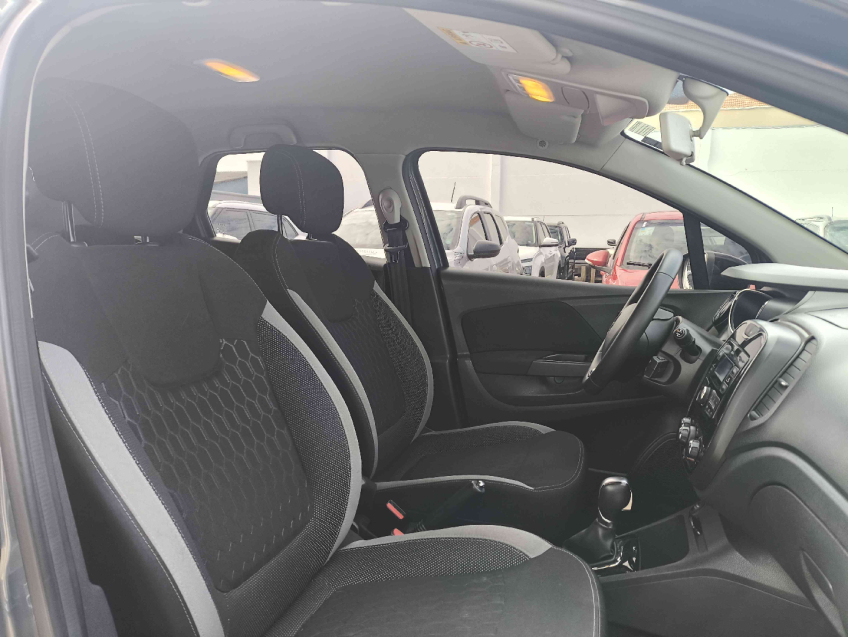 renault captur 1.6 16v sce flex zen x-tronic 4p automatico 2018