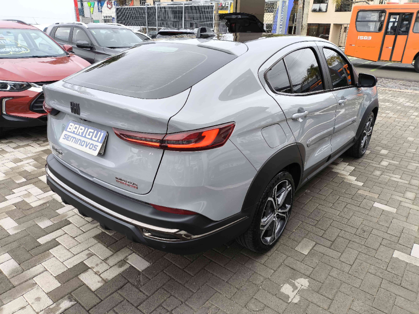 fiat fastback 1.0 flex automatico 2025