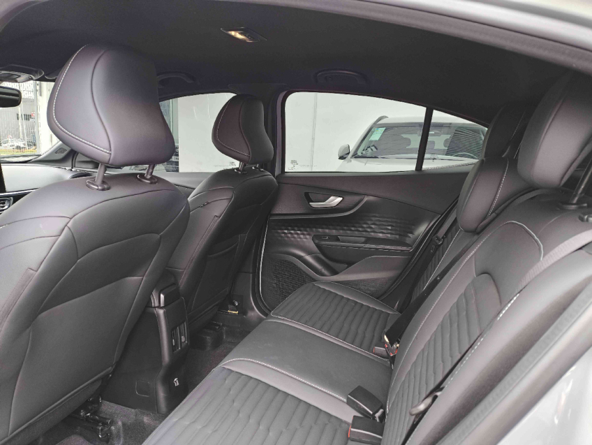 fiat fastback 1.0 flex automatico 2025