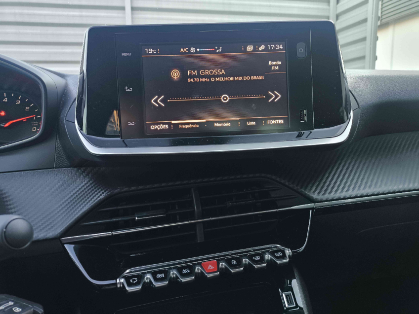 peugeot 208 1.6 16v flex active at6 4p automatico 2022
