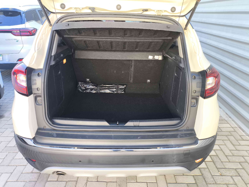renault captur 1.6 16v sce flex intense x-tronic 4p automatico 2019