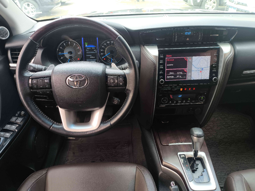 toyota hilux sw4 2.7 srv 7 lugares 4x2 16v flex 4p automatico 2.0 2020