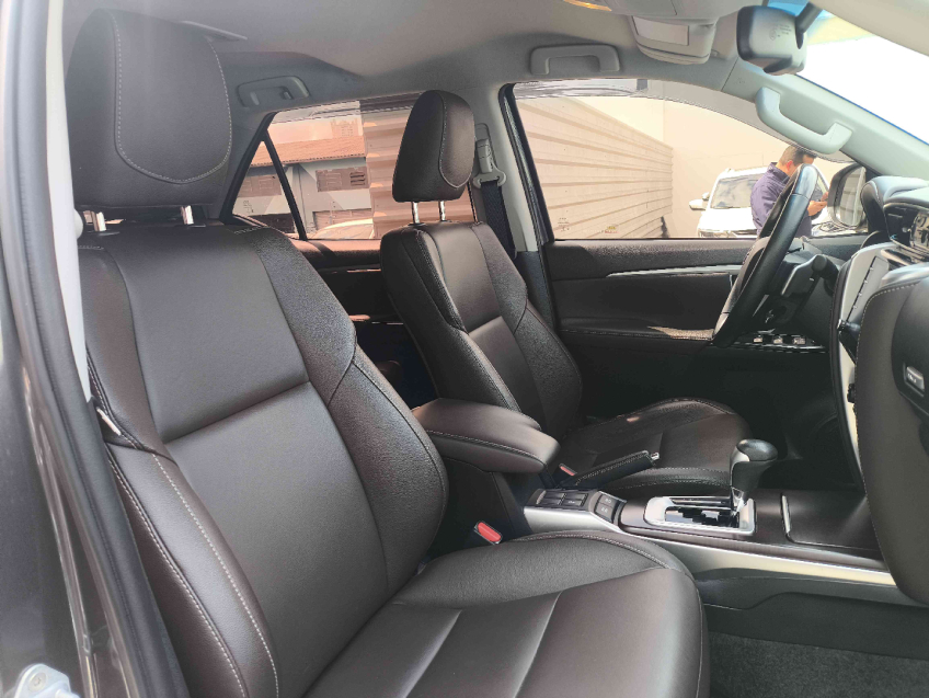 toyota hilux sw4 2.7 srv 7 lugares 4x2 16v flex 4p automatico 2.0 2020