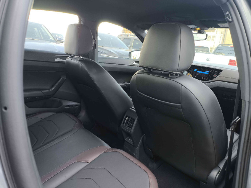 volkswagen virtus 1.0 200 tsi highline automatico flex 4p 2023