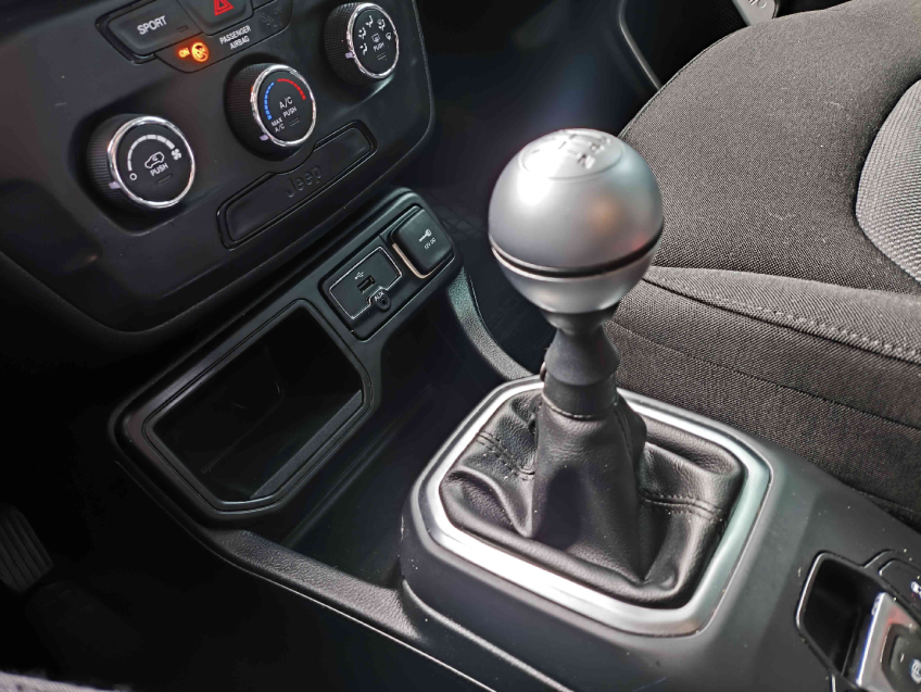 jeep renegade 1.8 flex manual 2019