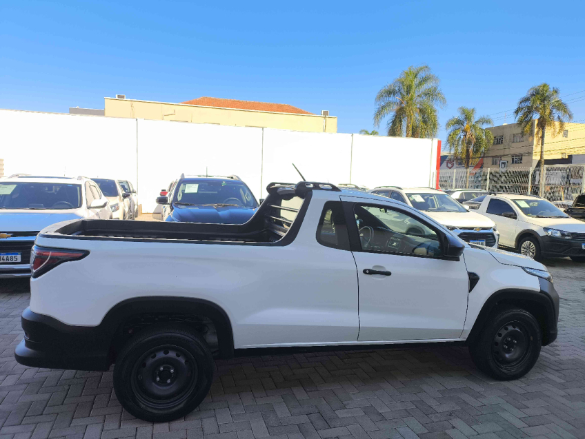 fiat strada 1.4 flex manual 2023