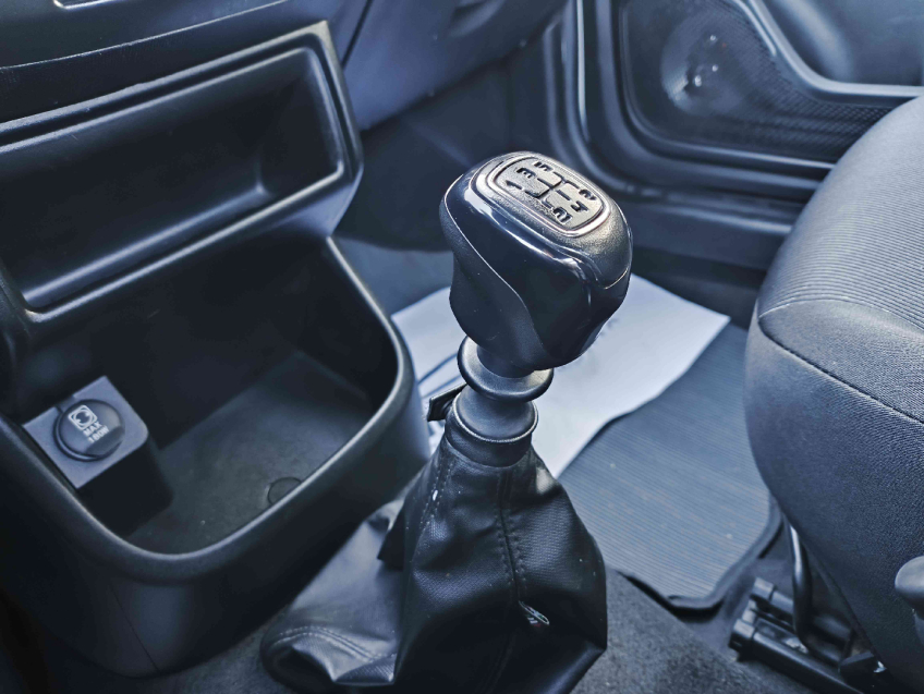 fiat strada 1.4 flex manual 2023