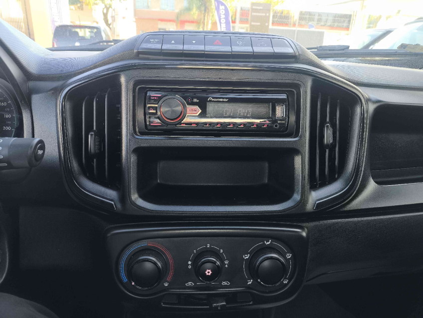 fiat strada 1.4 flex manual 2023
