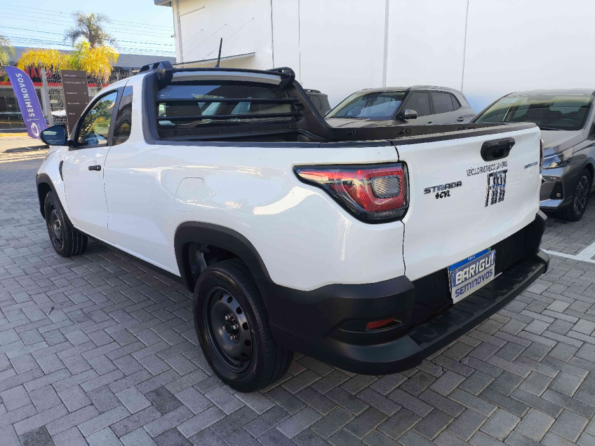 fiat strada 1.4 flex manual 2023