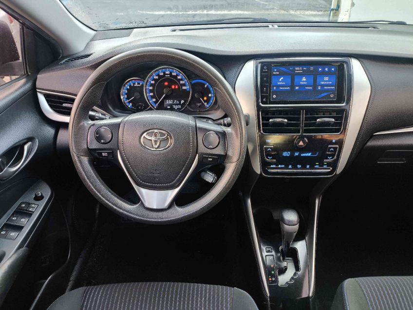 toyota yaris 1.5 flex 20203