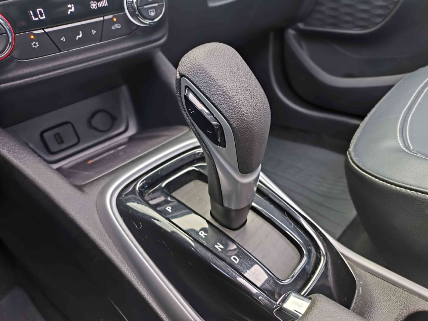 chevrolet tracker 1.2 flex automatico 20244