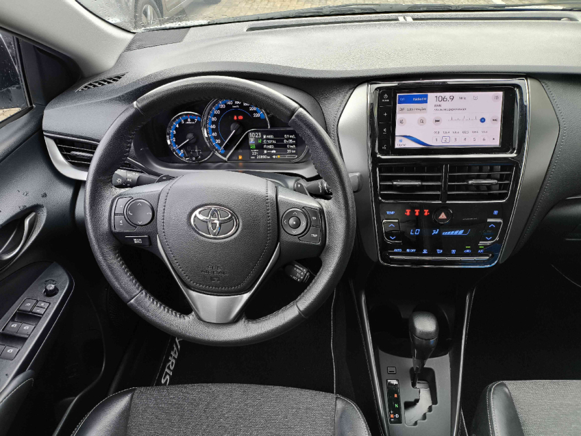 toyota yaris 1.5 flex automatico 20243