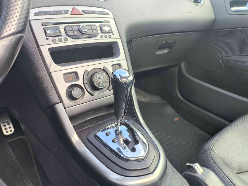 peugeot 408 1.6 gasolina automatico 20155