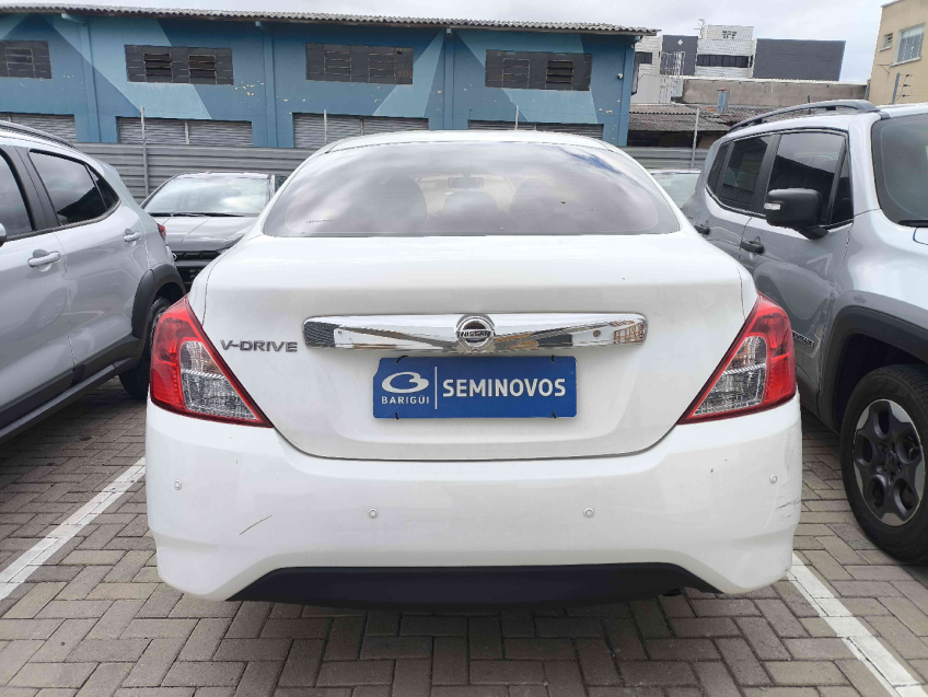 nissan versa 1.6 flex 20217