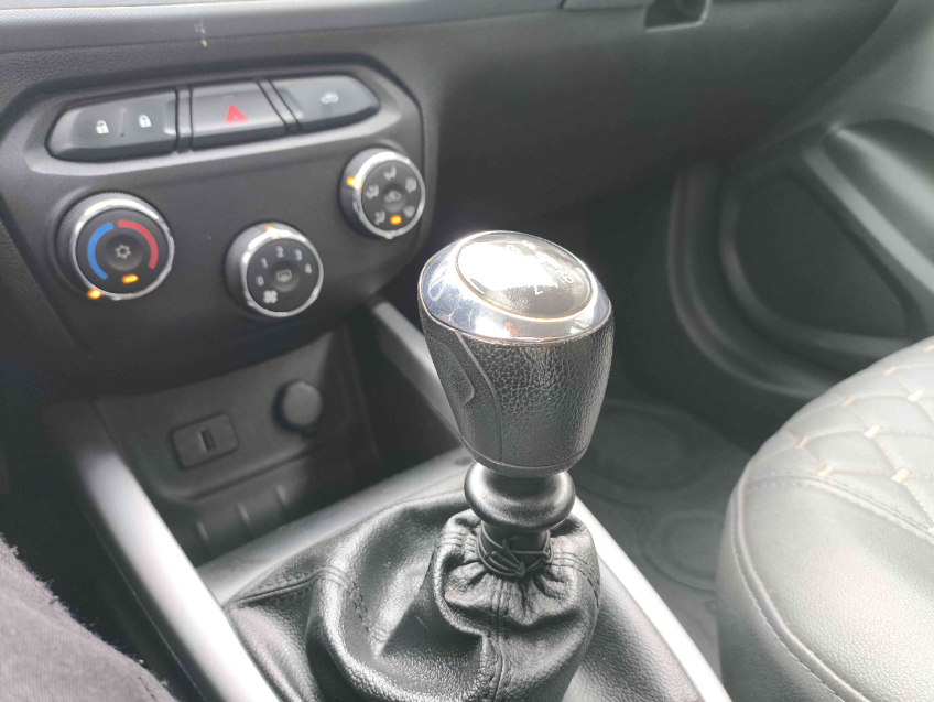 chevrolet onix 1.4 flex 20195