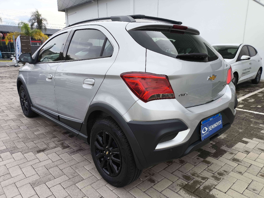 chevrolet onix 1.4 flex 20198
