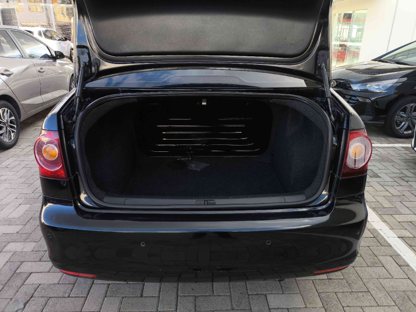 volkswagen polo 1.6 flex 20138