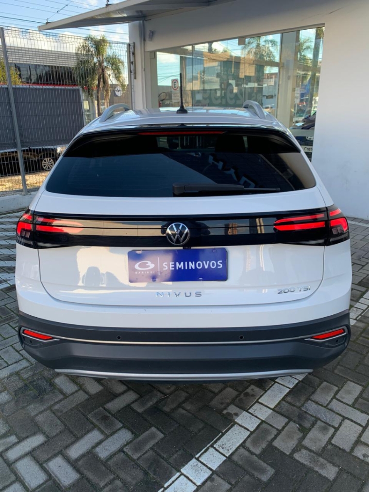 volkswagen nivus 1.0 200 tsi total flex highline automatico 4p 20224