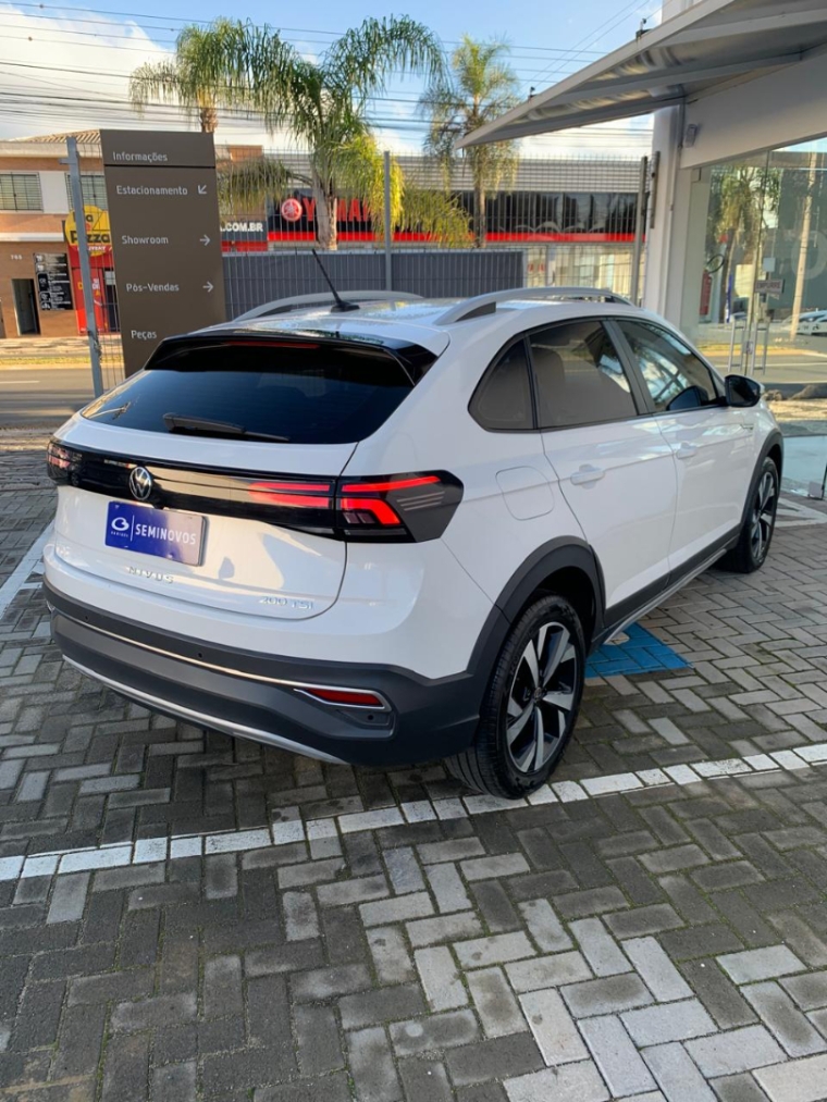 volkswagen nivus 1.0 200 tsi total flex highline automatico 4p 20223