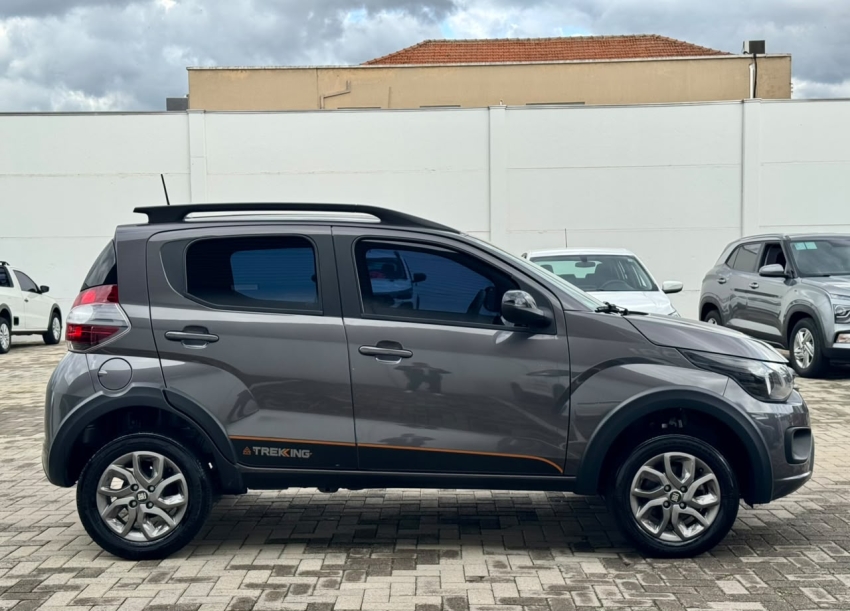 fiat mobi 1.0 evo flex trekking manual 5p 20243