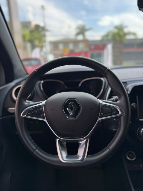 renault captur 1.3 tce flex intense x-tronic 4p automatico 202210