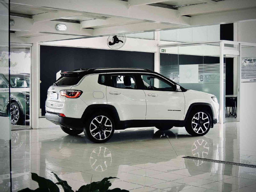 jeep compass limited 4x2 2.0 16v at6 flex 4p automatico 2021