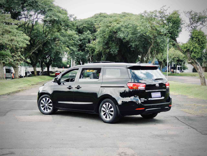 kia grand carnival ex 3.3 v6 24v at gasolina automatico 2018