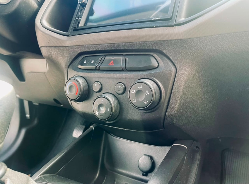 chevrolet onix 1.0 mpfi joy 8v flex 4p manual 201814