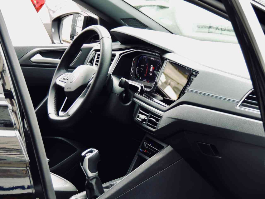 volkswagen nivus 1.0 200 tsi total flex highline automatico 4p 2024