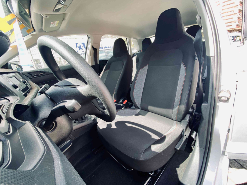 volkswagen polo 1.0 mpi track manual 2024
