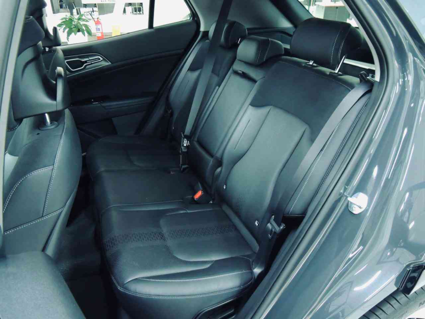 kia sportage 1.6 hibrido automatico 2024