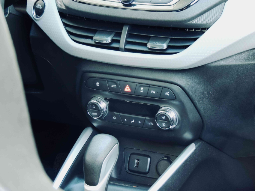 chevrolet onix 1.0 turbo flex premier automatico 4p 2024