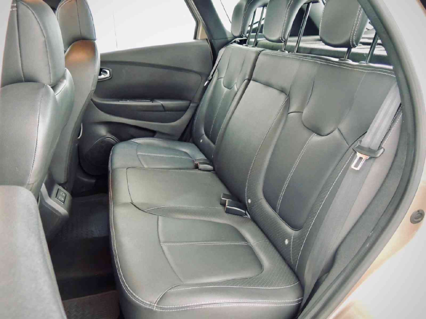 renault captur 1.3 tce flex intense x-tronic 4p automatico 2022