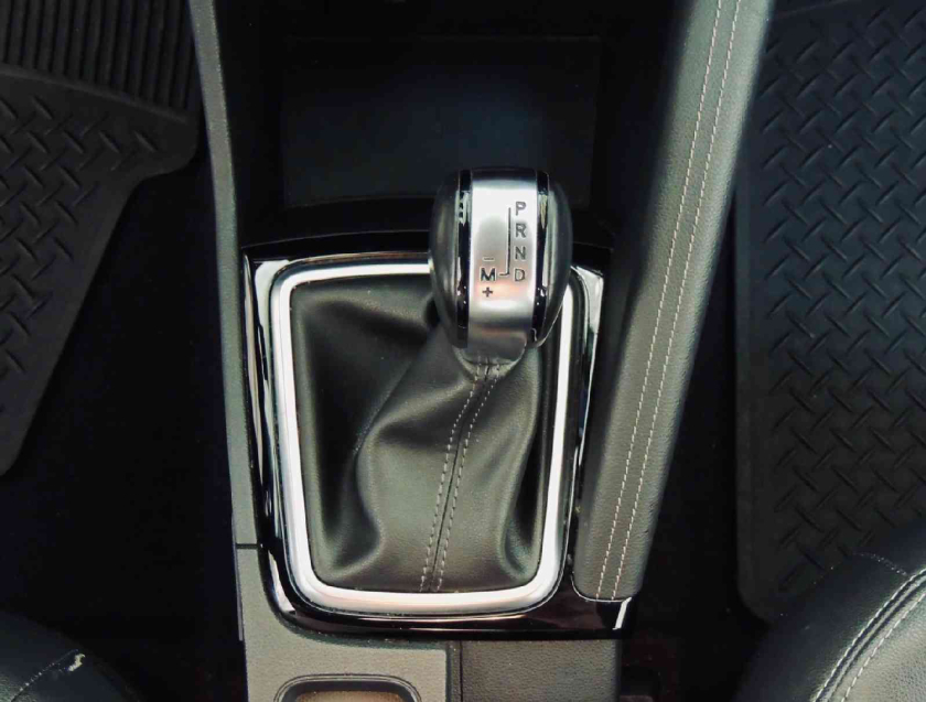 renault captur 1.3 tce flex intense x-tronic 4p automatico 2022
