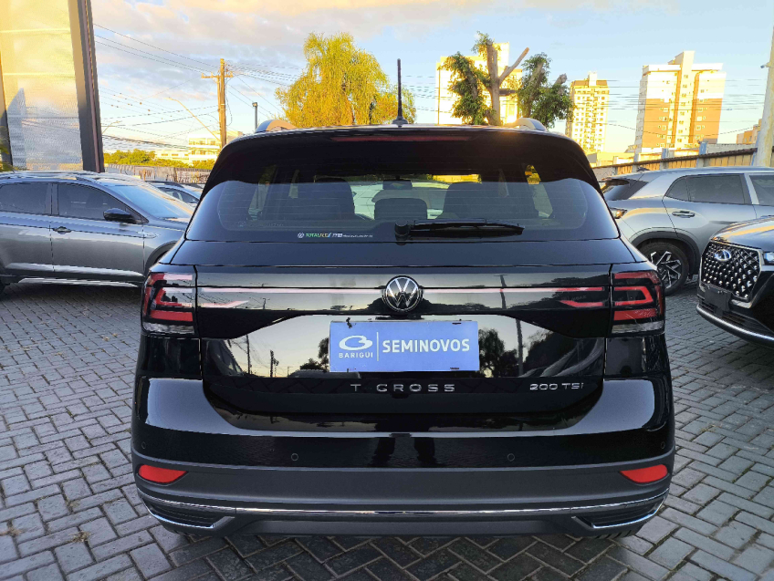 volkswagen t-cross 1.0 200 tsi total flex comfortline automatico 4p 2024