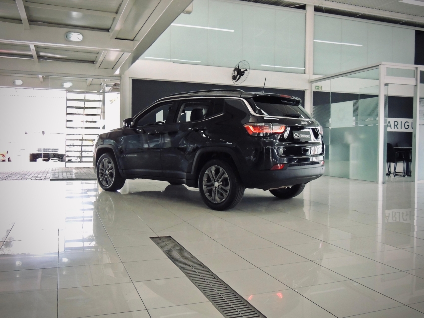 jeep compass 1.3 t270 turbo flex longitude at6 4p automatico 2024