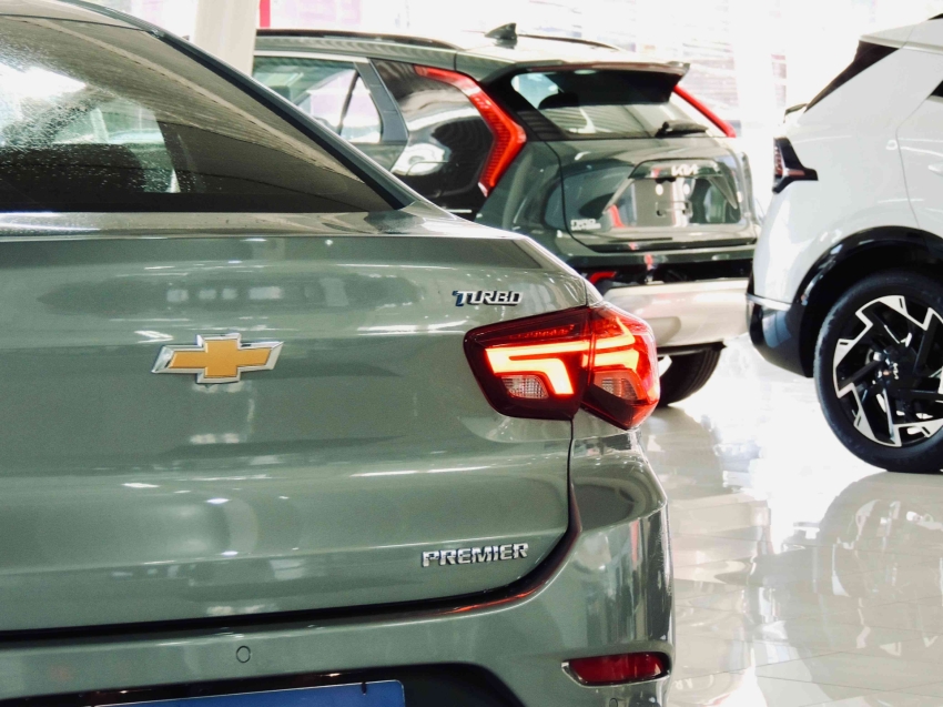 chevrolet onix 1.0 turbo flex plus premier automatico 4p 2024