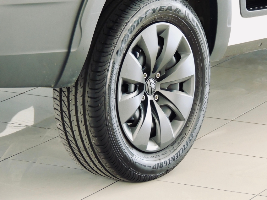 volkswagen saveiro 1.6 msi robust cd 16v flex 2p manual 2024