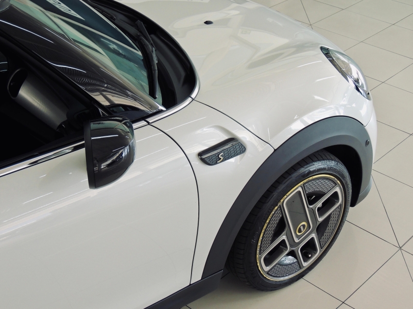 mini cooper se top 2p eletrico 2.0 automatico 2024