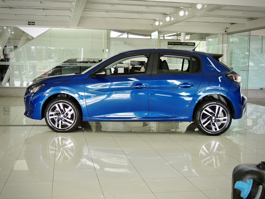 peugeot 208 1.0 turbo 200 flex griffe cvt 4p automatico 2024