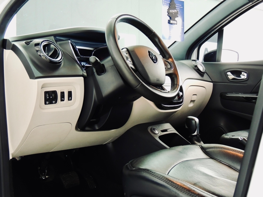renault captur 1.6 16v sce flex intense x-tronic 4p automatico 2020